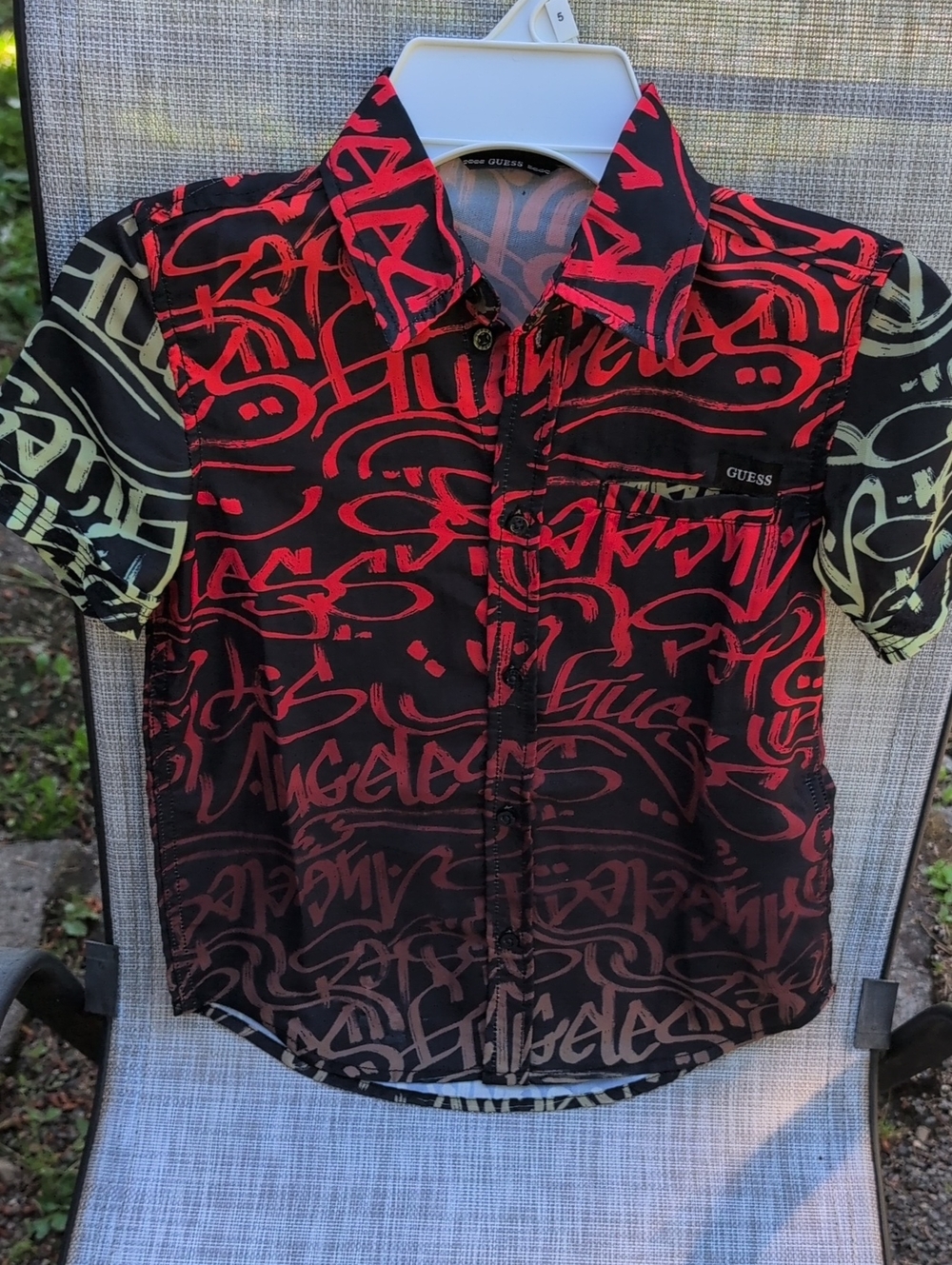 GUESS Black, Red and Cream Graffiti Short-Sleeve Button-Down Shirt KIDS